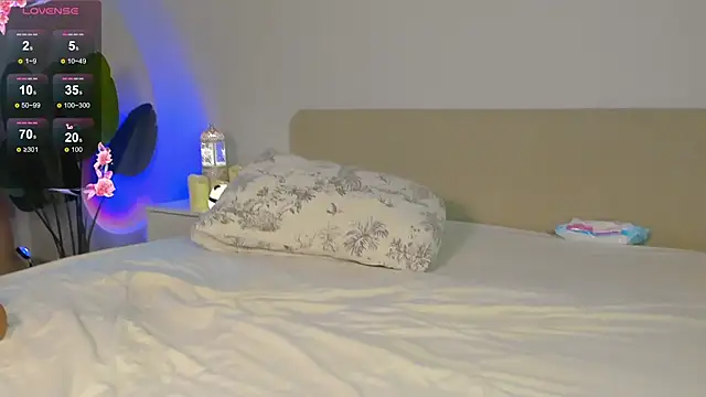 Emmanuelleee webcam