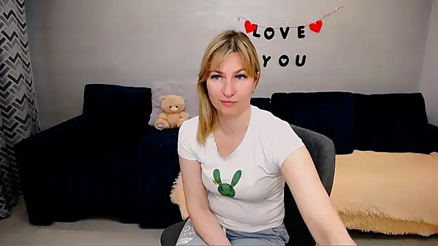 Incredible_Ariela webcam