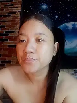 Webcam Model (Urchanel)  is live.Free join now!