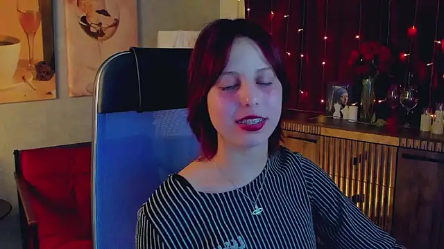VivienneHebert webcam