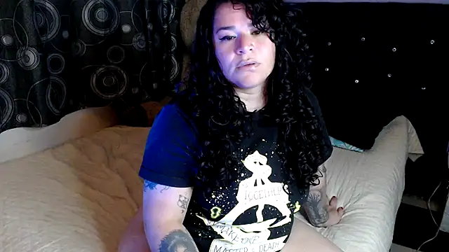 ANGELIQUE_KLANE webcam
