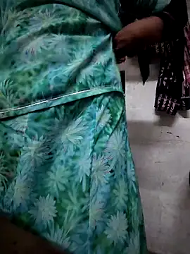 aunty_sumy