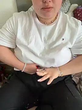 SummerHoney webcam