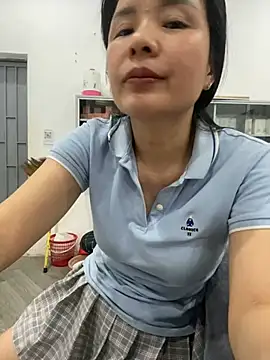 ivy_trix2 - Ivy_Trix2's free webcam - UK Sex Cams