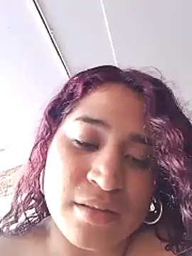 alana-silva - Alana-silva's free webcam - UK Sex Cams
