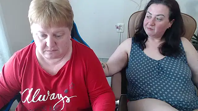 lindy-jeanie - Lindy-Jeanie's free webcam - UK Sex Cams