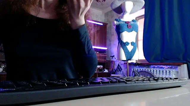 pa1e_pr1ncess - Pa1e_pr1ncess's free webcam - UK Sex Cams