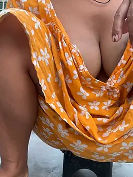 ishikaranaa - Ishikaranaa's free webcam - UK Sex Cams