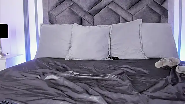 cocoamore (F young) - Assjob and hard spanks