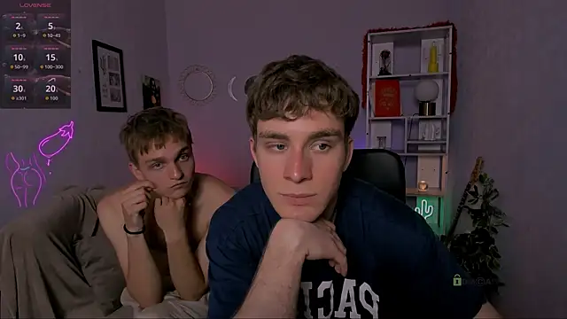 john_lik (G twink) - flash dick