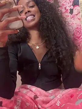 mismialove - Mismialove's free webcam - UK Sex Cams