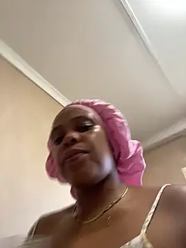 Webcam Model (031bubbles)  is live.Free join now!