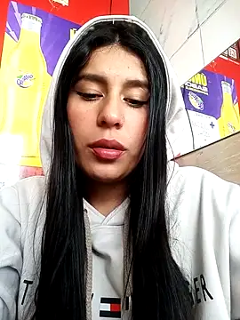 Webcam Model (charlottte_wh)  is live.Free join now!