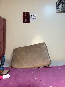 Mimi-_-