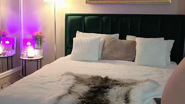 JoanneGG live sex cam