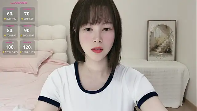 anna-2005 (F young) - Hi~~晚上好呀~~点点关注