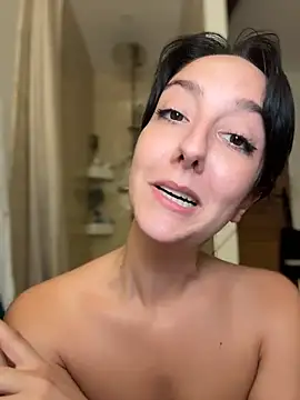 RealJuliette live sex cam