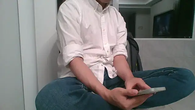 nole_china7 (Ask my age) - talk / fun / cum