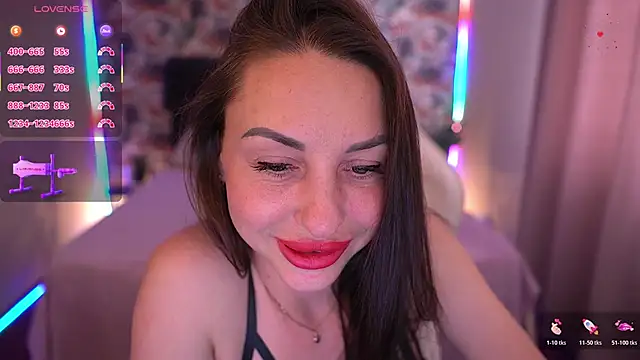 KristiiMax webcam