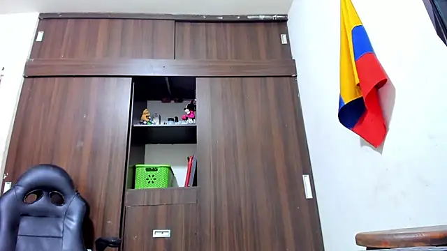 miss_bigcockts webcam