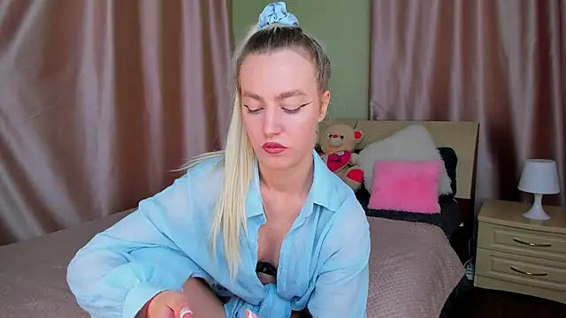 mishapallmer webcam