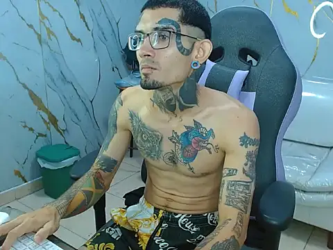Boy_tatto77 webcam