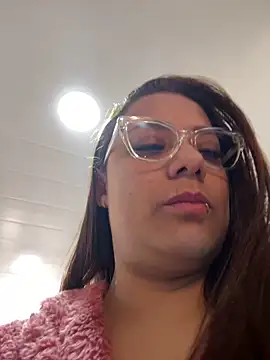 Pretty__Milf webcam