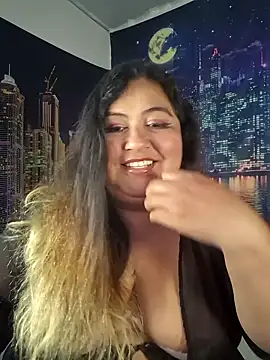 curvy_diva_