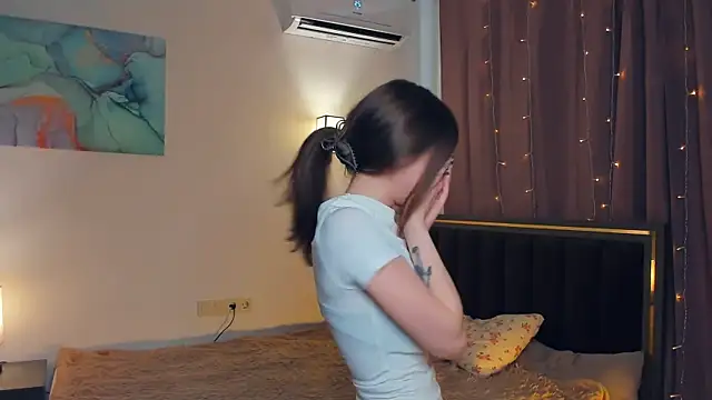 SharriSang webcam