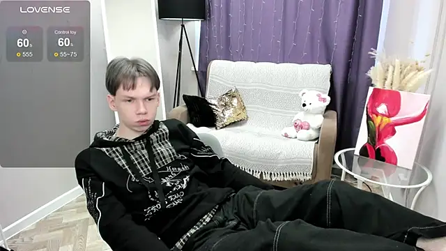 eliotmars (M twink) - show ass