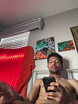 bigprettydick777 - BigPrettyDick777's free webcam - UK Sex Cams