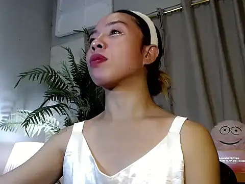 AsianTrixxx live sex cam