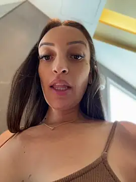 BelleLouiseVp Live Webcam on Stripchat