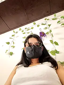 Webcam Model (Sexolinaa)  is live.Free join now!