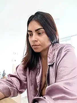 Webcam Model (Ivanna2)  is live.Free join now!