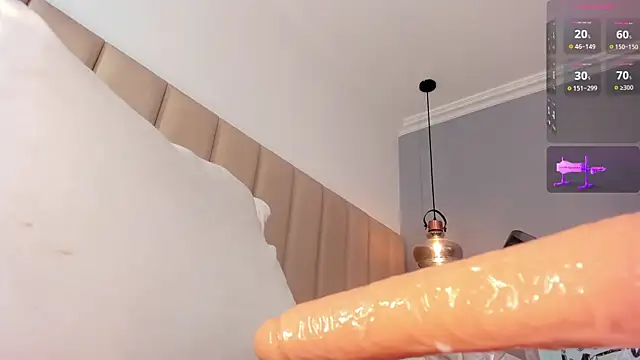 SOFIAGOEZ30 live sex cam
