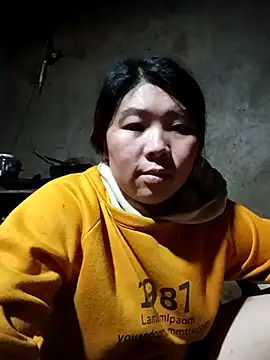 quynhkoolbae webcam stripchat model stream image