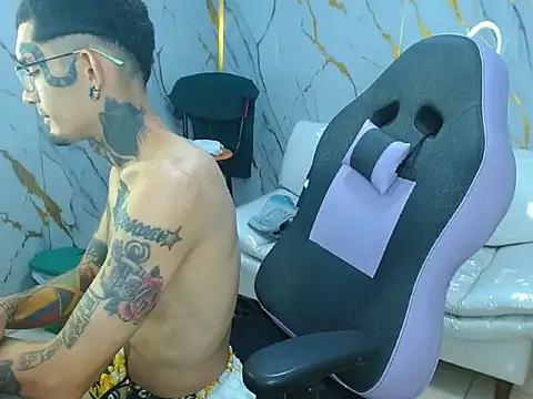 Boy_tatto77 webcam