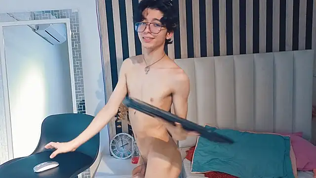 twink_sebas7 (M twink) - Twink and slim body + stroking nipples