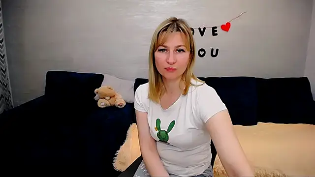Incredible_Ariela webcam