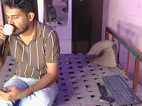 HotXKrish webcam