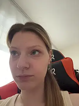 MaryHiggins live sex cam