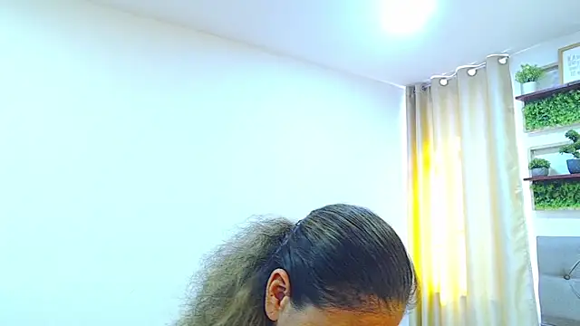 sasi_luna webcam