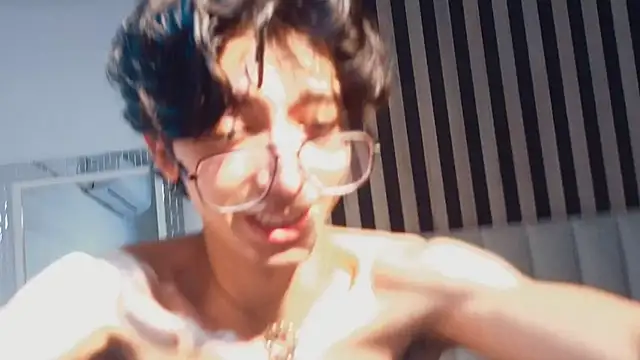 Twink_Sebas7 webcam