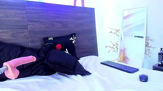 brianna_maya (F young) - Spank ass x 3  👋🏼