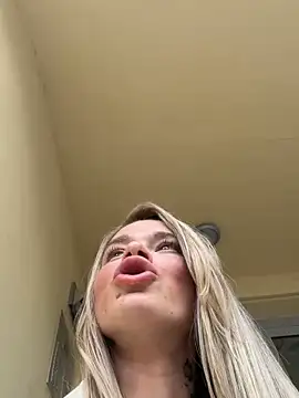 vinique99 webcam