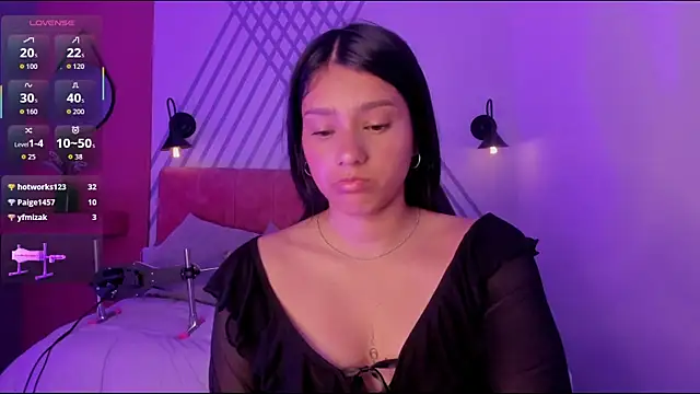 Kari_Kaory webcam