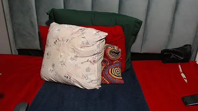 Tasha_bebe webcam