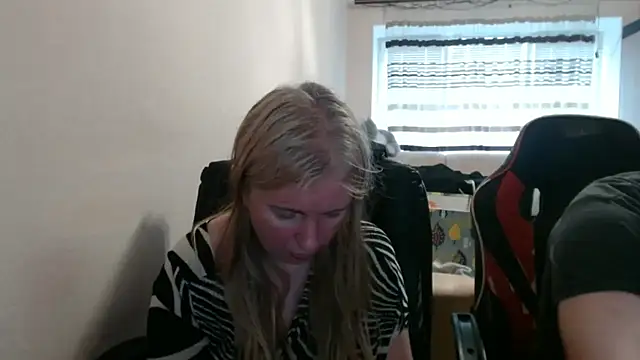 peterandjen - PeterAndJen's free webcam - UK Sex Cams