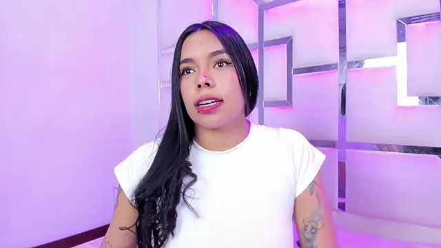 ZoeWan69 webcam